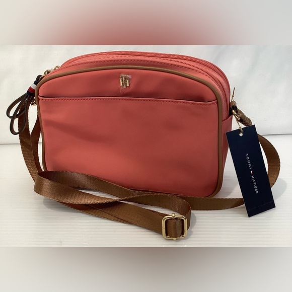 Tommy Hilfiger Purse Cross Body Color Salmon Zippers Multiple Pockets Te… - Picture 1 of 12